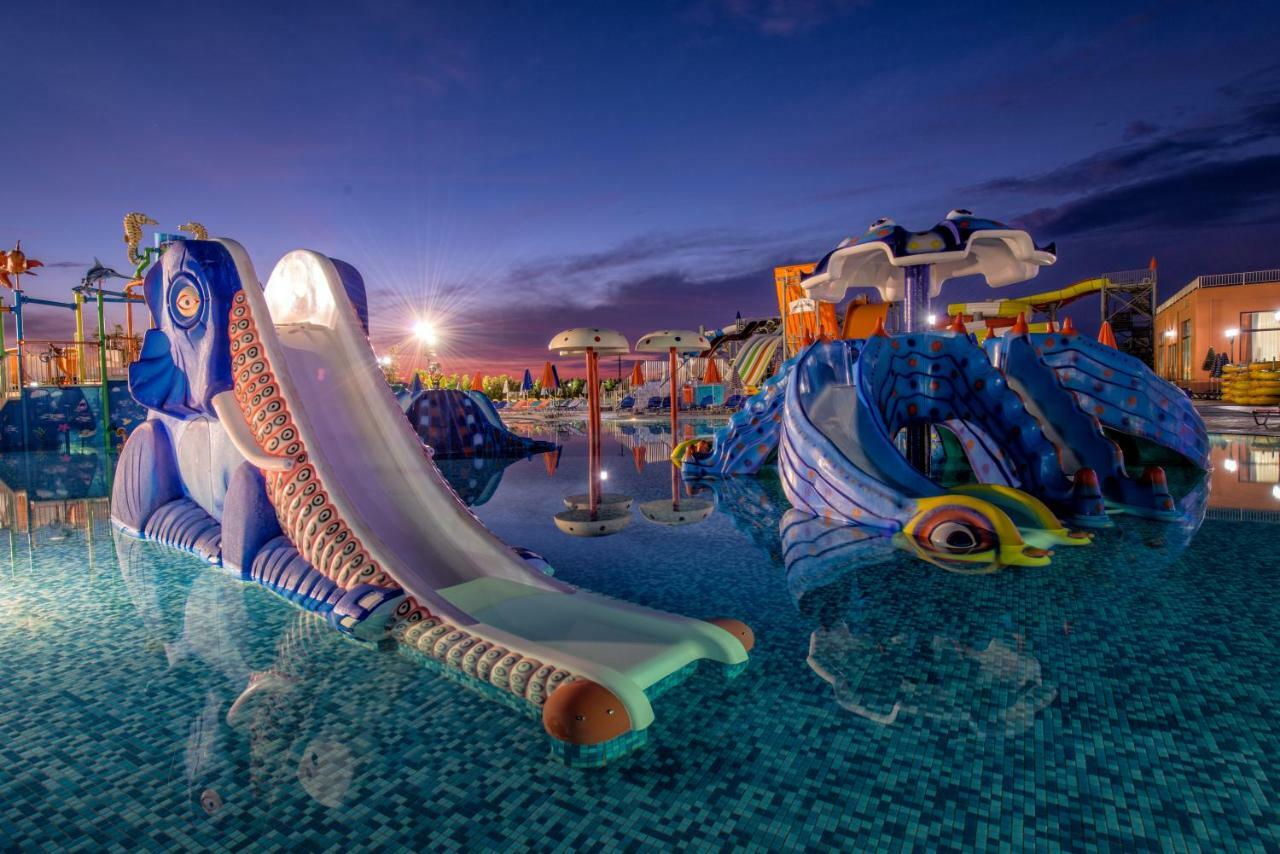 Caretta Beach Resort & Waterpark Kalamákion Exteriér fotografie